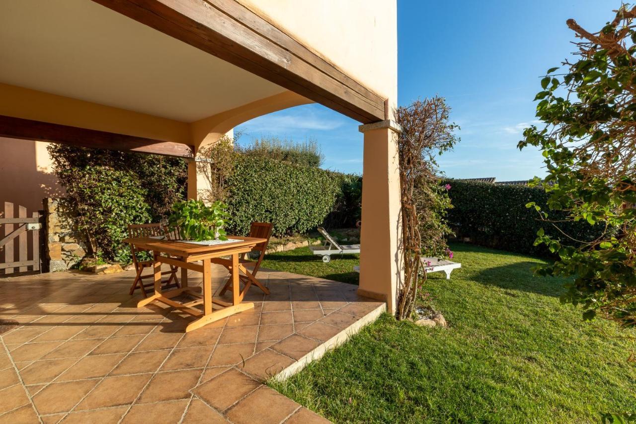 Villa Poggio dei fiori Olbia Esterno foto